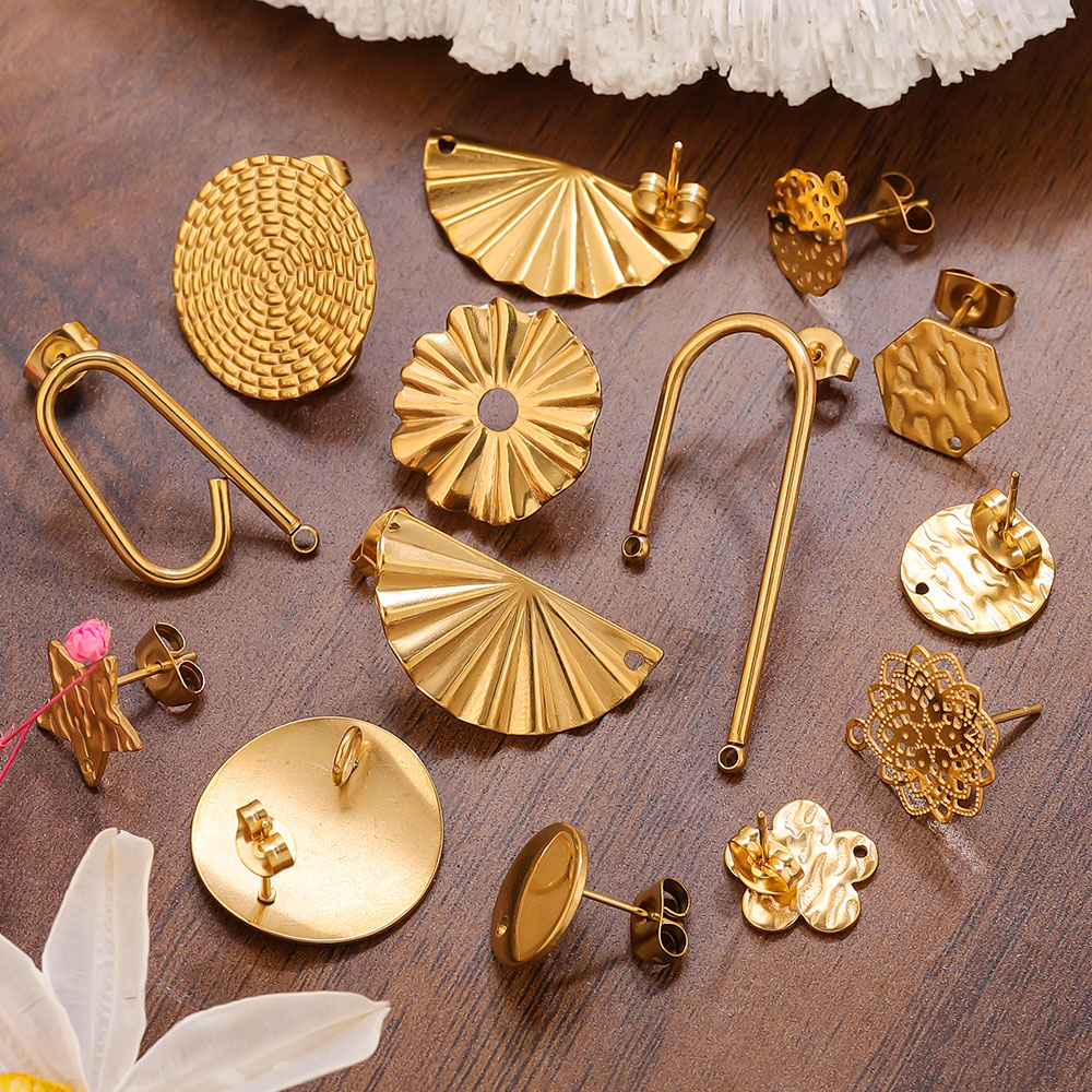 Jewelry Making Supplies Wholesale - 10個入り ステンレス製イヤリング 18K金メッキ フラワーフック ピアスベース ジュエリー製作用品