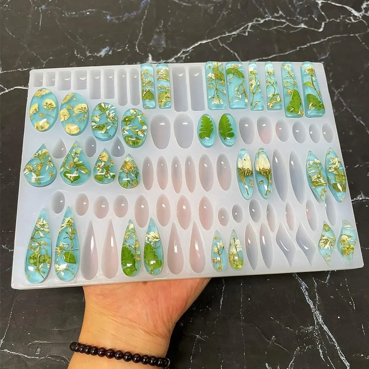 スタッドピアスシリコンモールド、41ペアの形状、長方形ティア - Jewelry Making Uv Resin Kit のレビューと価格